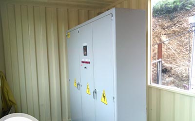 Montaje eléctrico: tablero de control